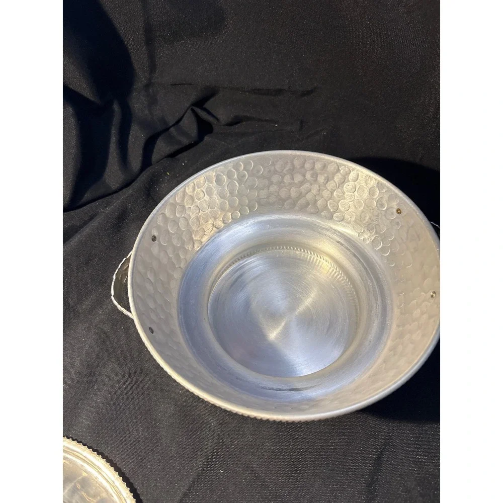 Vintage Hammered Aluminum Covered Casserole‎ Dish Floral Fruit Repousse 8 inch